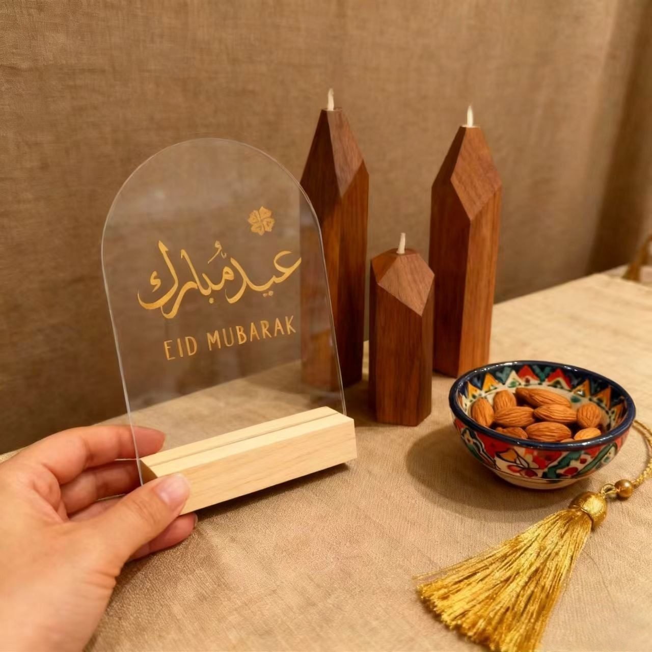 Ramadan Mubarak acrylic table sign with wooden base